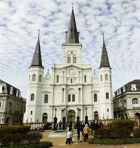 new orleans mass times.